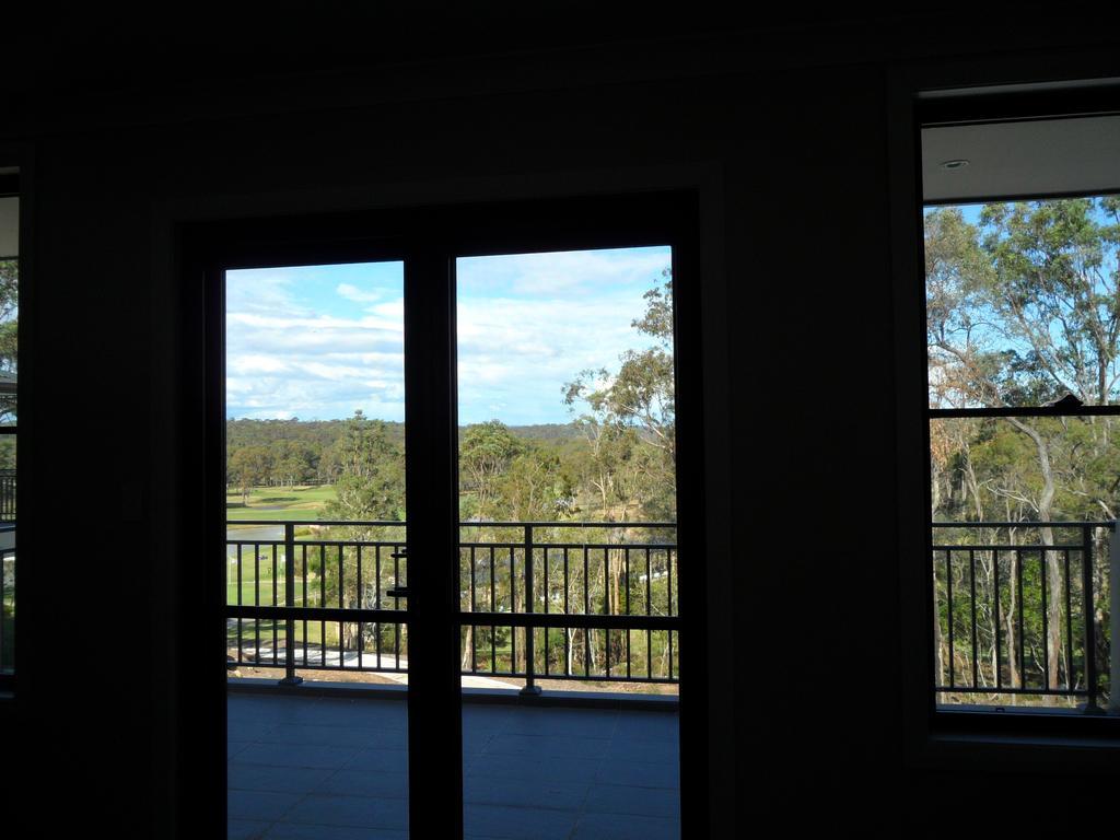 Riverside Oaks Golf Resort Cattai Extérieur photo